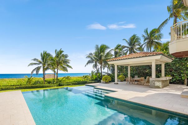 Exterior, Pool, Water