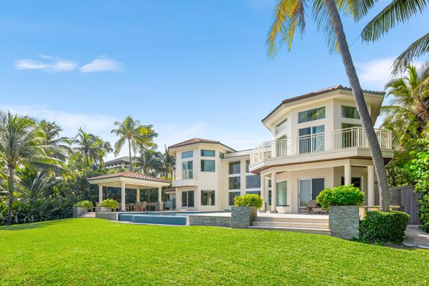 Backyard, Exterior, Pool
