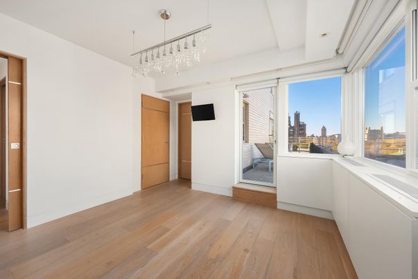 Interior, Pendant Lights, Wood Texture Flooring