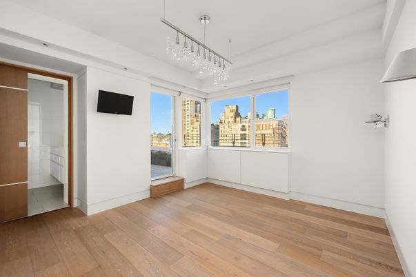 Empty room, Interior, Pendant Lights, Wood Texture Flooring