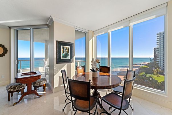 Dining room, Interior, Piano, Water