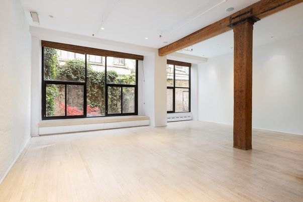 Empty room, Interior, Recessed Lighting, Wooden Beams, Wood Texture Flooring