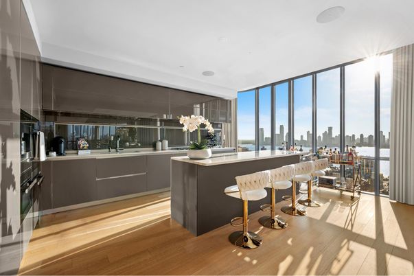 Interior, Kitchen, Recessed Lighting, Water, Wood Texture Flooring