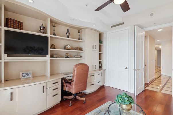 Home Office, Interior, Recessed Lighting, Wood Texture Flooring