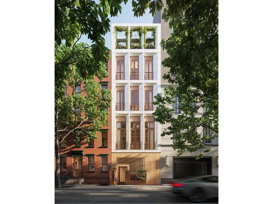 Exterior, Facade, Modern