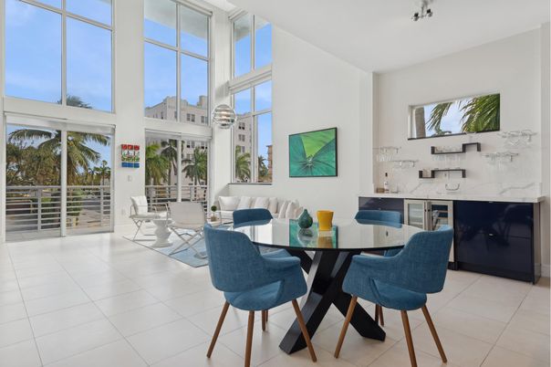 Dining room, Interior