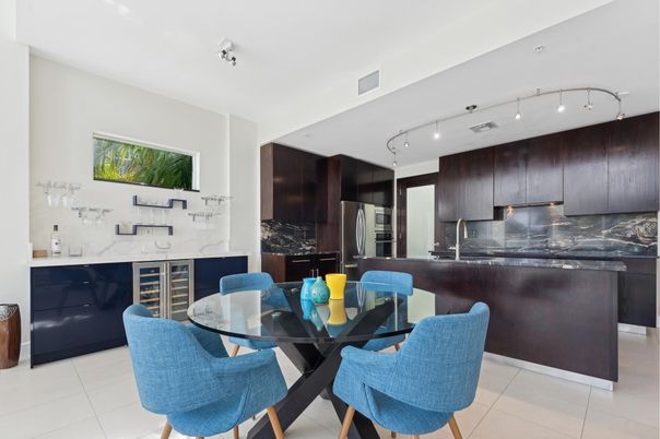 Dining room, Interior, Kitchen, Stainless Steel Appliances