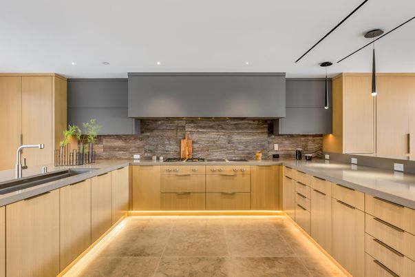 Interior, Kitchen, Pendant Lights, Recessed Lighting, Stone Walls