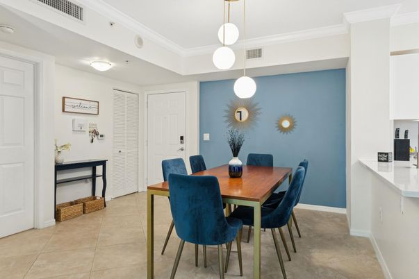 Dining room, Interior, Pendant Lights
