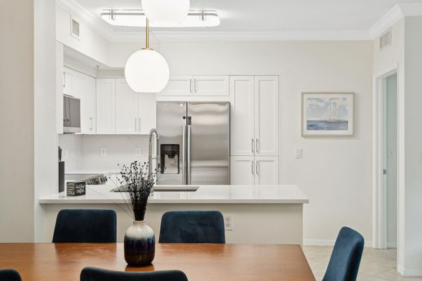 Interior, Kitchen, Pendant Lights, Stainless Steel Appliances