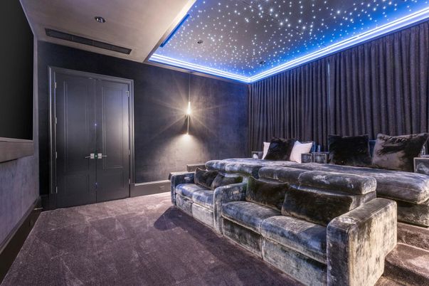 Interior, Projection Screen, Recessed Lighting, Theatre Room