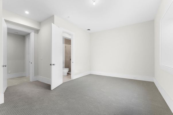 Bathroom, Empty room, Interior, Recessed Lighting