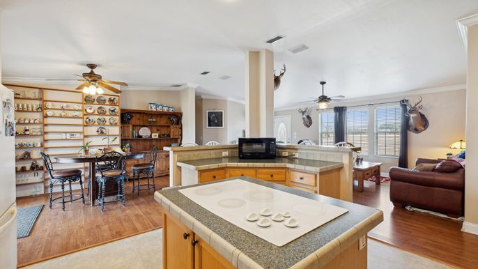 Dining room, Interior, Kitchen, Recessed Lighting, Wood Texture Flooring