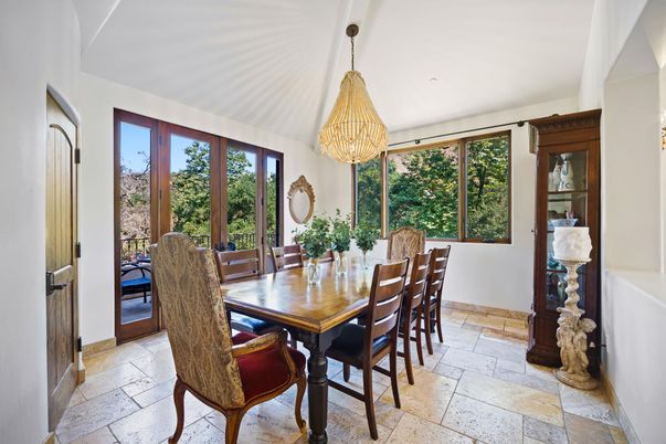 Chandelier, Dining room, Interior, Pendant Lights
