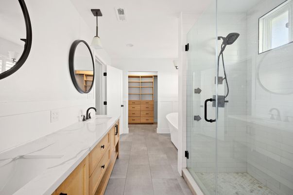 Bathroom, Dual Sink Vanities, Free Standing Baths, Glass Shower, Interior, Pendant Lights, Recessed Lighting