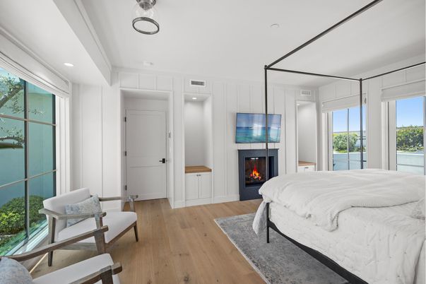 Bedroom, Fireplace, Interior, Recessed Lighting, Wood Texture Flooring