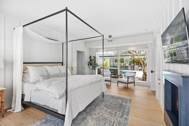 Bedroom, Fireplace, Interior, Wood Texture Flooring