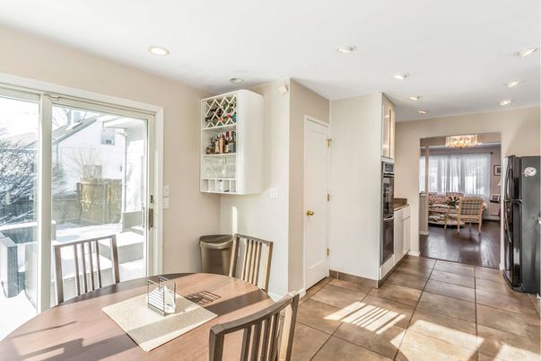 Dining room, Interior, Recessed Lighting