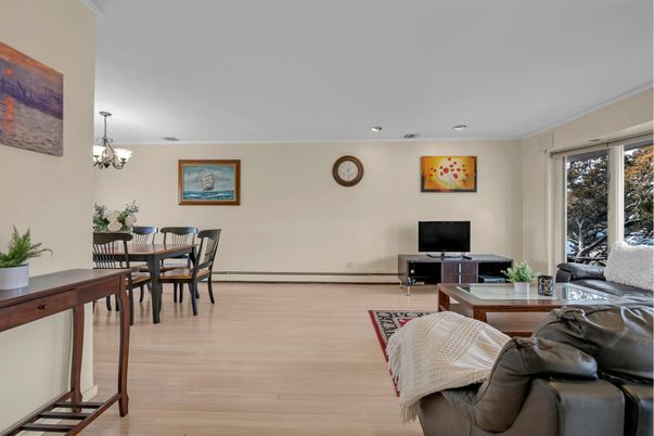 Chandelier, Dining room, Interior, Living room, Recessed Lighting, Wood Texture Flooring