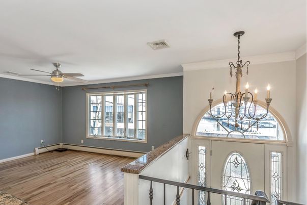 Chandelier, Empty room, Interior, Wood Texture Flooring