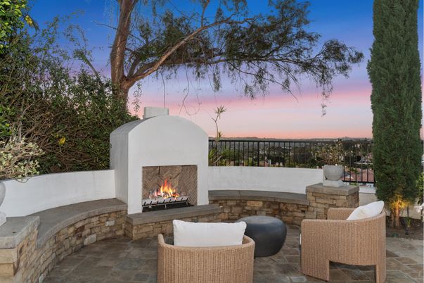 Exterior, Fireplace