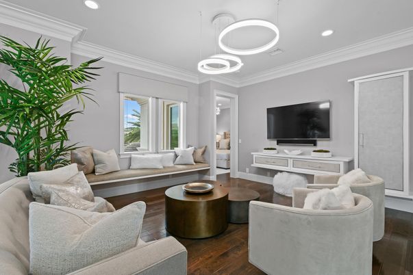 Interior, Living room, Pendant Lights, Recessed Lighting, Wood Texture Flooring