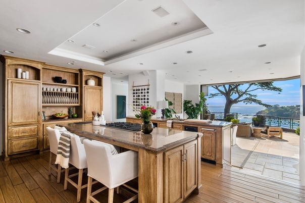 Interior, Kitchen, Recessed Lighting, Water, Wood Texture Flooring