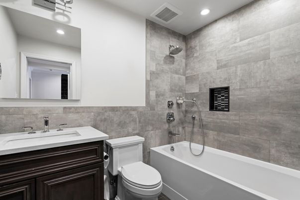 Bathroom, Interior, Recessed Lighting