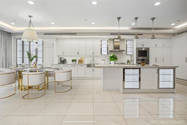 Dining room, Interior, Kitchen, Pendant Lights, Recessed Lighting, Stainless Steel Appliances