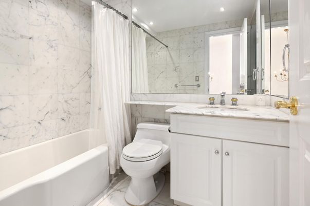 Bathroom, Interior, Marble, Marble Walls, Recessed Lighting