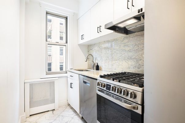 Interior, Kitchen, Marble, Stainless Steel Appliances