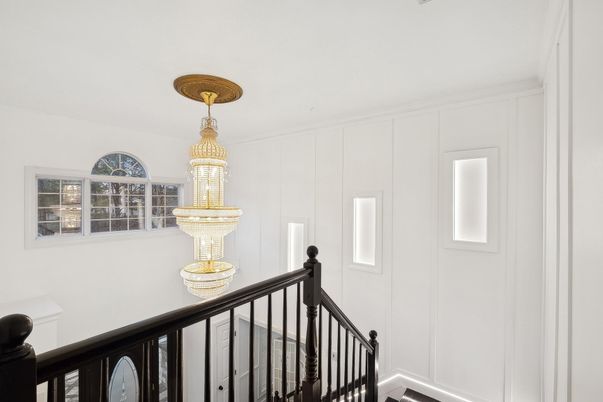 Chandelier, Interior