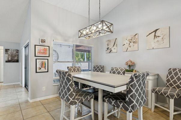 Dining room, Interior, Pendant Lights