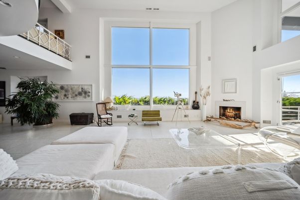 Fireplace, Interior, Living room
