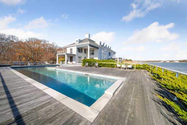 Exterior, Pool, Water