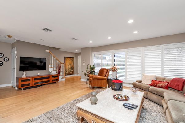 Interior, Living room, Recessed Lighting, Wood Texture Flooring