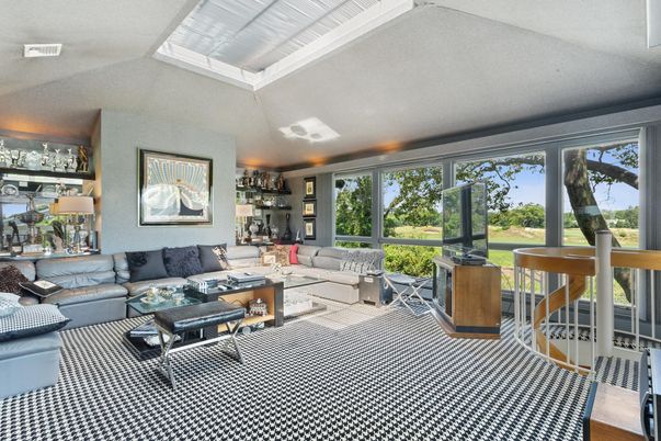 Interior, Living room
