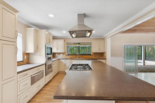 Interior, Kitchen, Recessed Lighting, Wooden Ceilings, Wood Texture Flooring