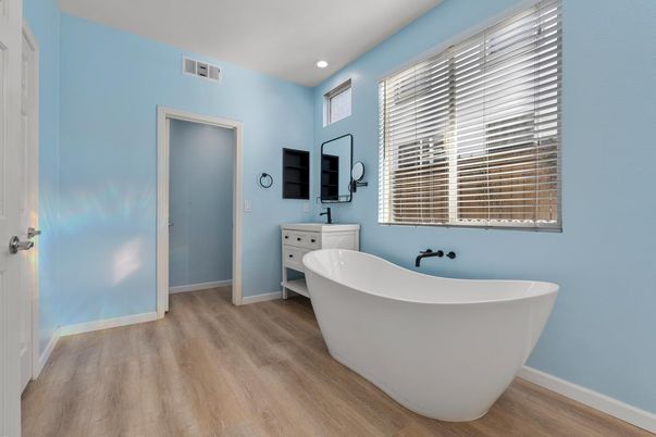 Bathroom, Free Standing Baths, Interior, Recessed Lighting, Wood Texture Flooring