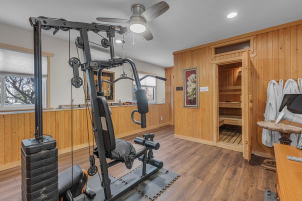 Fitness Equipment, Interior, Recessed Lighting, Sauna Room