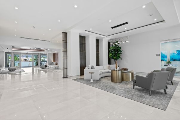 Interior, Living room, Pendant Lights, Recessed Lighting