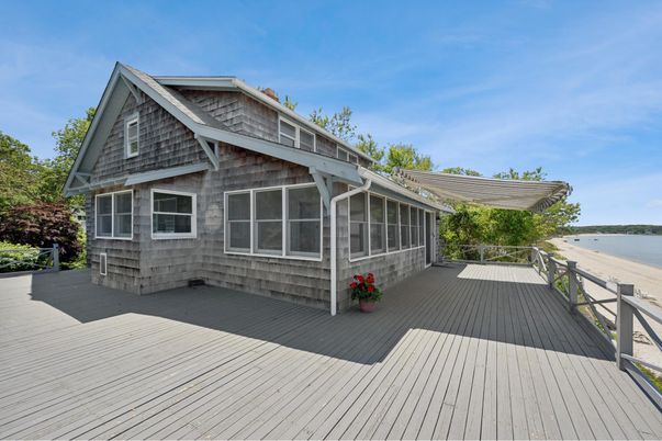 Exterior, Water