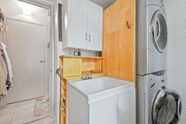 Interior, Kitchen, Washer