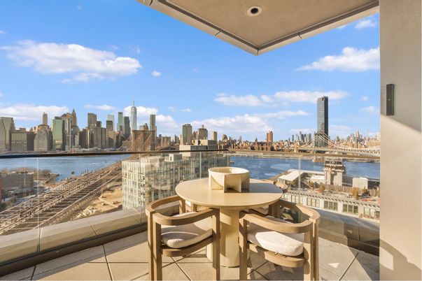 Water, Exterior, Dining room, Other, Skyline