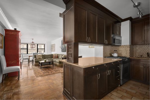 Chandelier, Dining room, Interior, Kitchen, Living room, Pendant Lights, Wood Texture Flooring