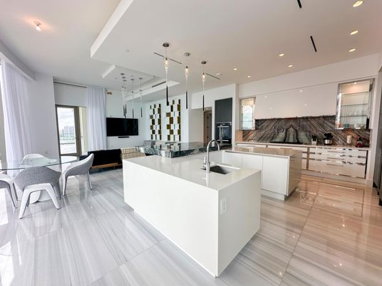 Dining room, Interior, Kitchen, Living room, Pendant Lights, Recessed Lighting