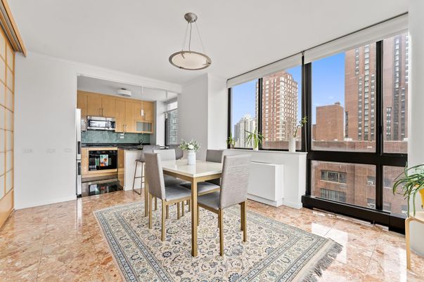 Dining room, Interior, Kitchen, Pendant Lights, Stainless Steel Appliances