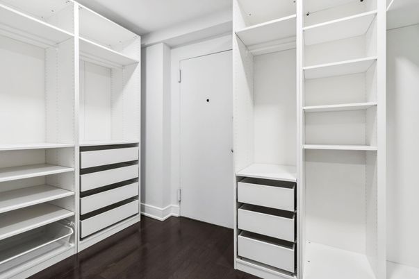 Interior, Walk-in Closets, Wood Texture Flooring