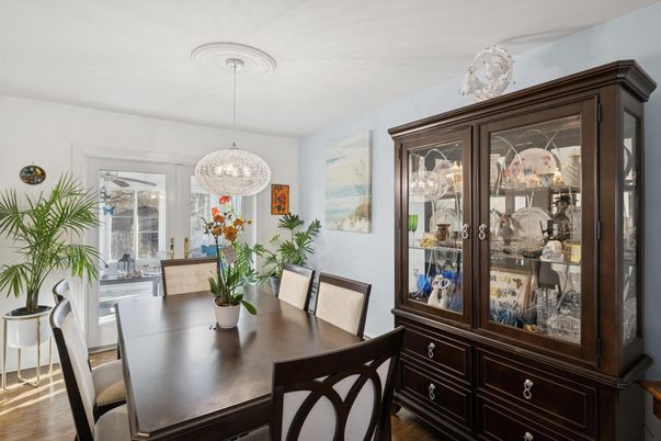 Chandelier, Dining room, Interior, Pendant Lights, Wood Texture Flooring