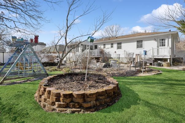 Backyard, Exterior, Playground